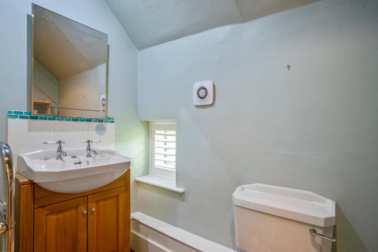 Clover Cottage Wyck Rissington Ngoại thất bức ảnh