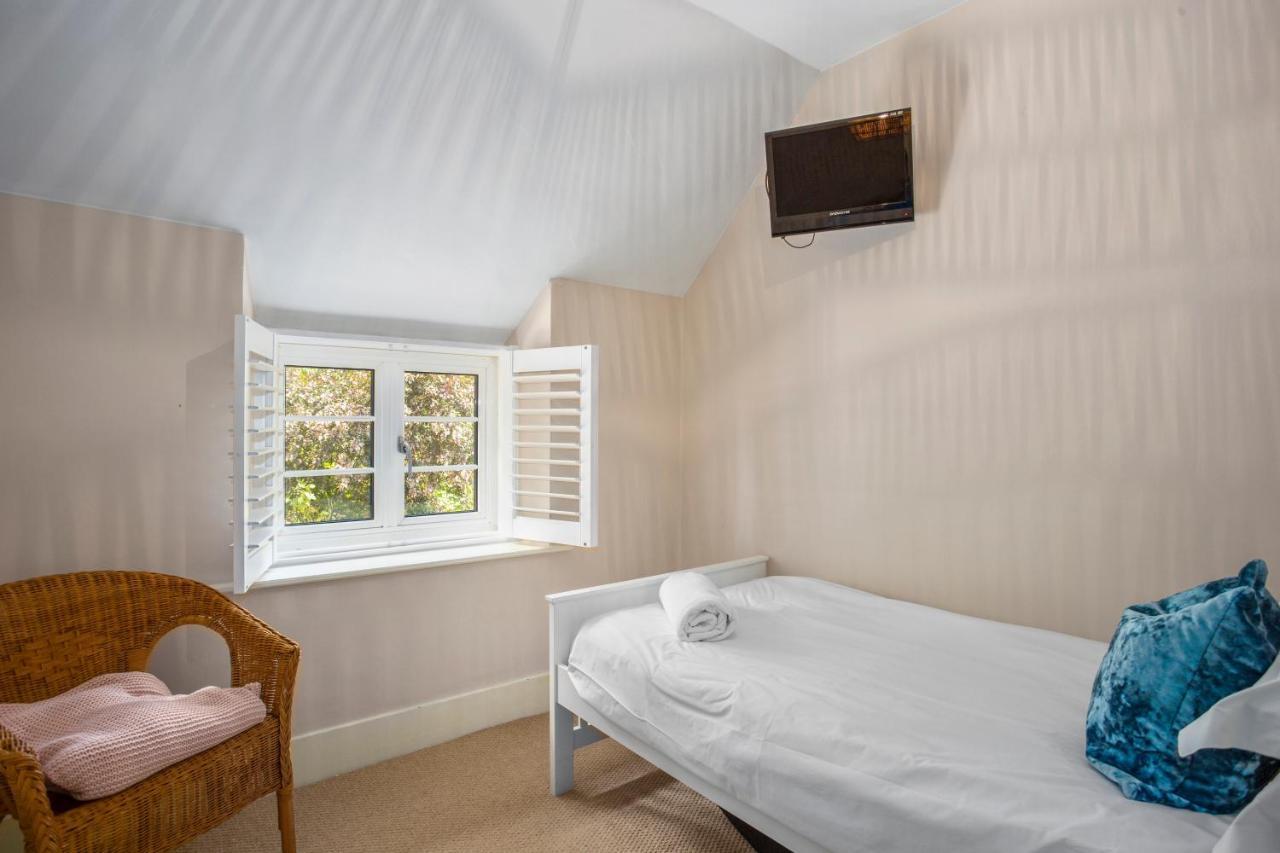 Clover Cottage Wyck Rissington Ngoại thất bức ảnh